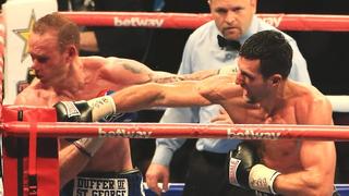 77818608_495269807.jpg Froch right